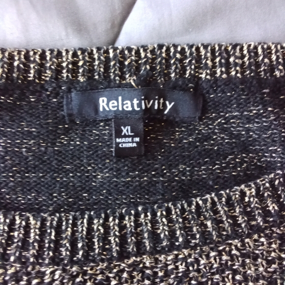 Women's Relativity Metallic Gold & Black Knit Sweater Raglan Sleeve Crew Neck - Picture 7 of 13